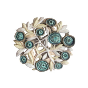Perignem ceramic flower bas-reliëf by Elisabeth Vandeweghe Flat ceramic bouquet of flowers, consisting of white stems connecting to green abstracted medallion like flowers. A ceramic bas-reliëf wall ornament with flowers by Elisabeth Vandeweghe for Perignem Belgium.