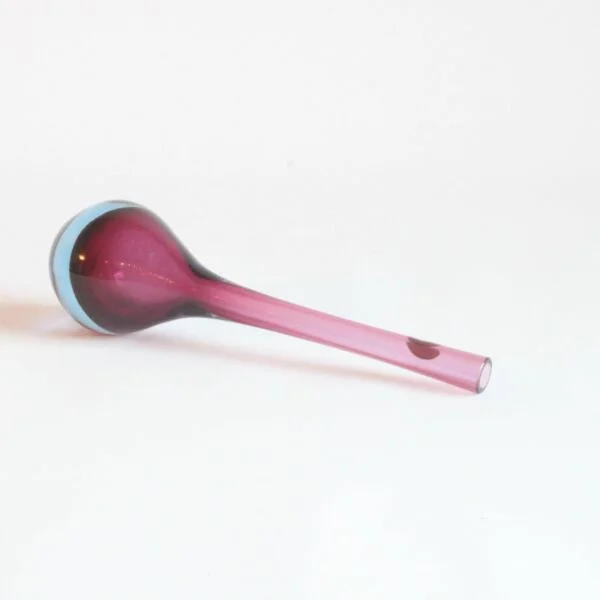 Bud shaped glass vase in a blue and purple sommerso technique. Made in Murano, Venice Italy 1950s-1960s. Original Murano export label on top, studio unidentified. Art glass handblown. Century Soup vintage design curiosa antiques antwerp.