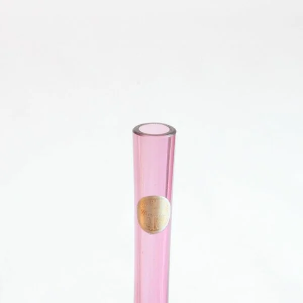 Bud shaped glass vase in a blue and purple sommerso technique. Made in Murano, Venice Italy 1950s-1960s. Original Murano export label on top, studio unidentified. Art glass handblown. Century Soup vintage design curiosa antiques antwerp.