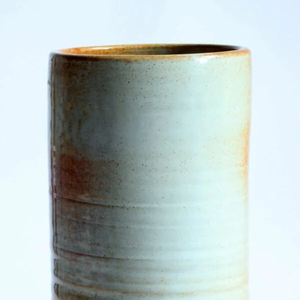 Ribbed cylindrical vase in two colors by yvon roy for atelier montgolfier, france 1960s. Stamped in the bottom with the symbol of the famous montgolfier hot air balloon. Century soup vintage design antiques curiosa collectibles antwerp.