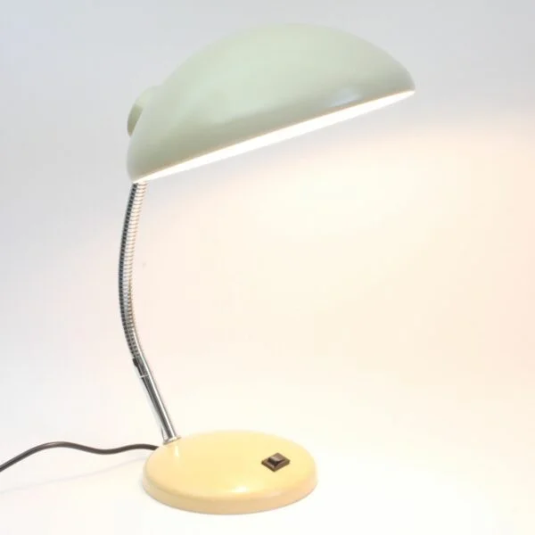 Flexible metal desk lamp by Massive Belgium 1970s Beige metal shade and base, flexible chrome neck. Condition report: Very good vintage condition, tested and working. May show normal signs of wear consistent with age and use. E27 LED bulb included. Century soup vintage design antiques curiosa collectibles antwerp.