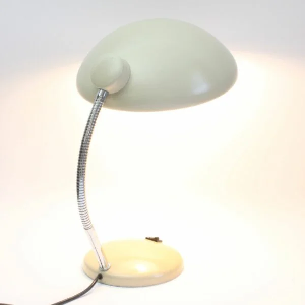 Flexible metal desk lamp by Massive Belgium 1970s Beige metal shade and base, flexible chrome neck. Condition report: Very good vintage condition, tested and working. May show normal signs of wear consistent with age and use. E27 LED bulb included. Century soup vintage design antiques curiosa collectibles antwerp.