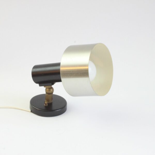 Vintage mid century modern wall light or ceiling spot model ‘R-6 Form’ by Nico Kooy for Raak Amsterdam. Designed in the Netherlands in 1962. The lamp has a joint and can be aimed. Century soup vintage design antiques curiosa collectibles antwerp. Designed in the Netherlands in 1962. The lamp has a joint and can be aimed.